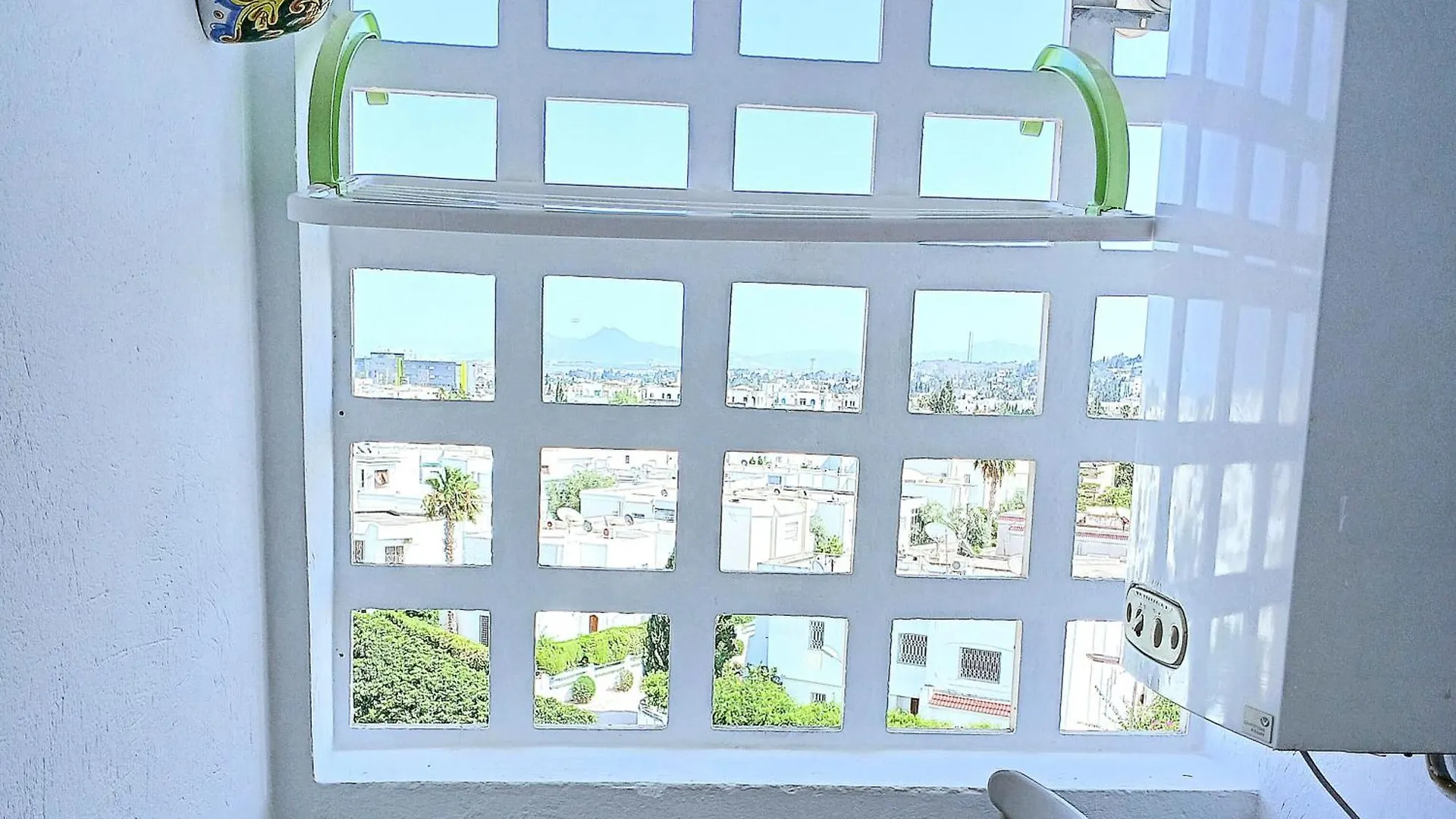 Studio Tres Haut Standing Avec Vue Degagee Tunis Apartmán