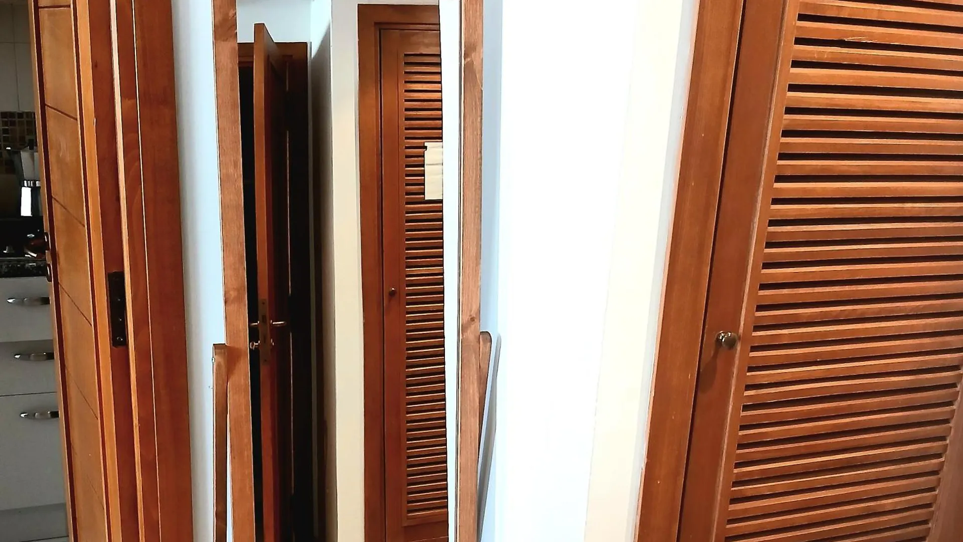 Studio Tres Haut Standing Avec Vue Degagee Tunis Tunisko